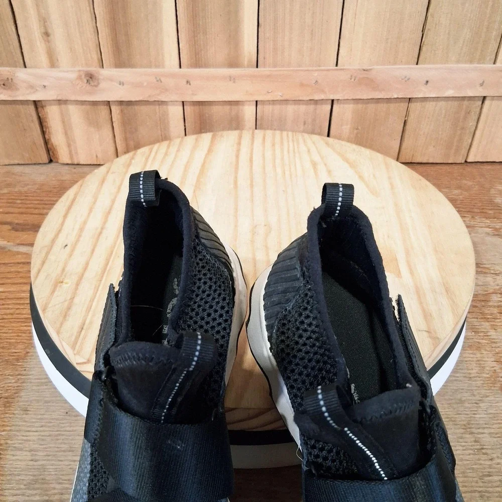 Sorel Kinetic Sneak‎ Shoes Womens 8.5 Black Mesh Slip On Walking Strap Sneakers
